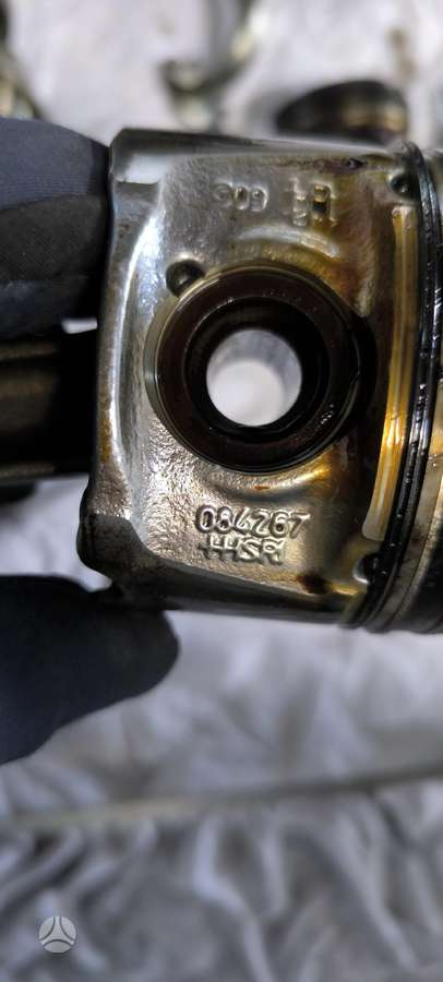 Opel Insignia engine parts