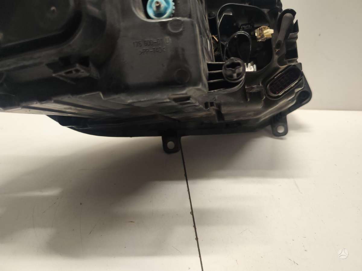 Volkswagen Touareg, 7P1941751