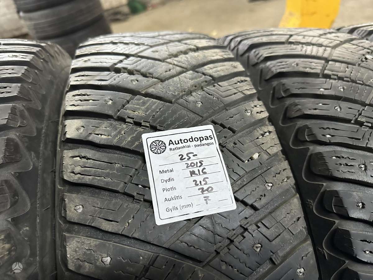Goodyear, žieminės 215/70 R16