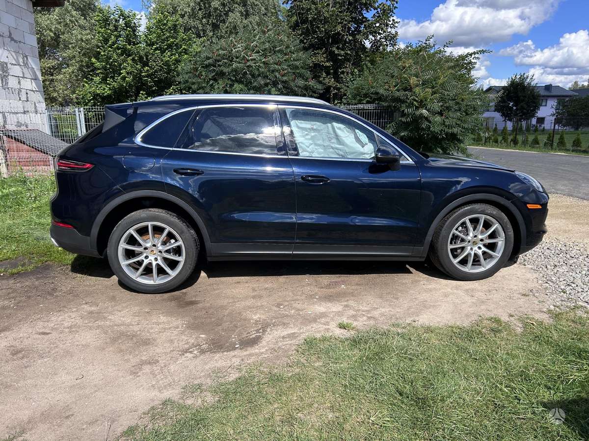Porsche Cayenne for parts