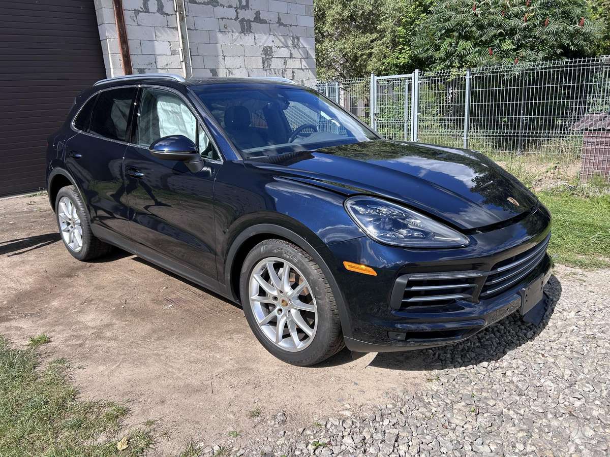 Porsche Cayenne dalimis
