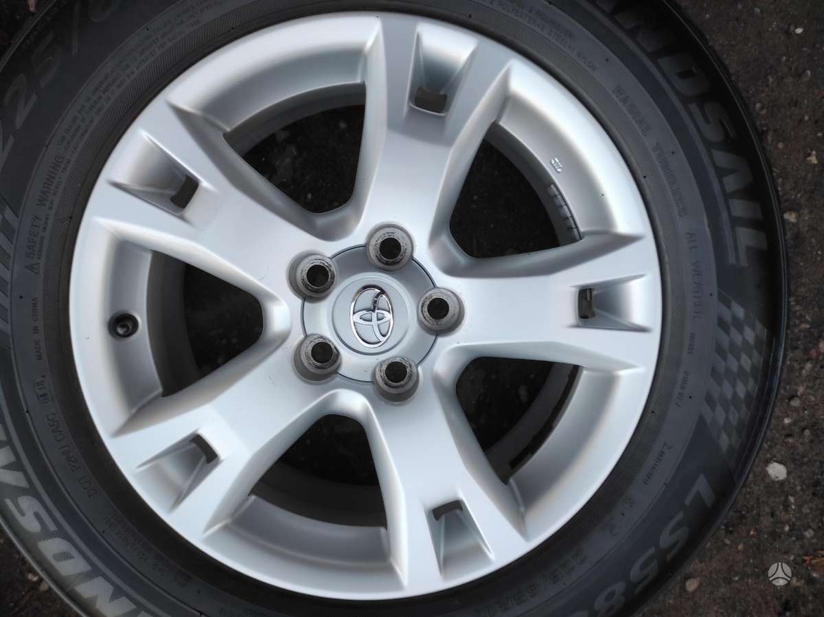 Toyota, lengvojo lydinio, R17