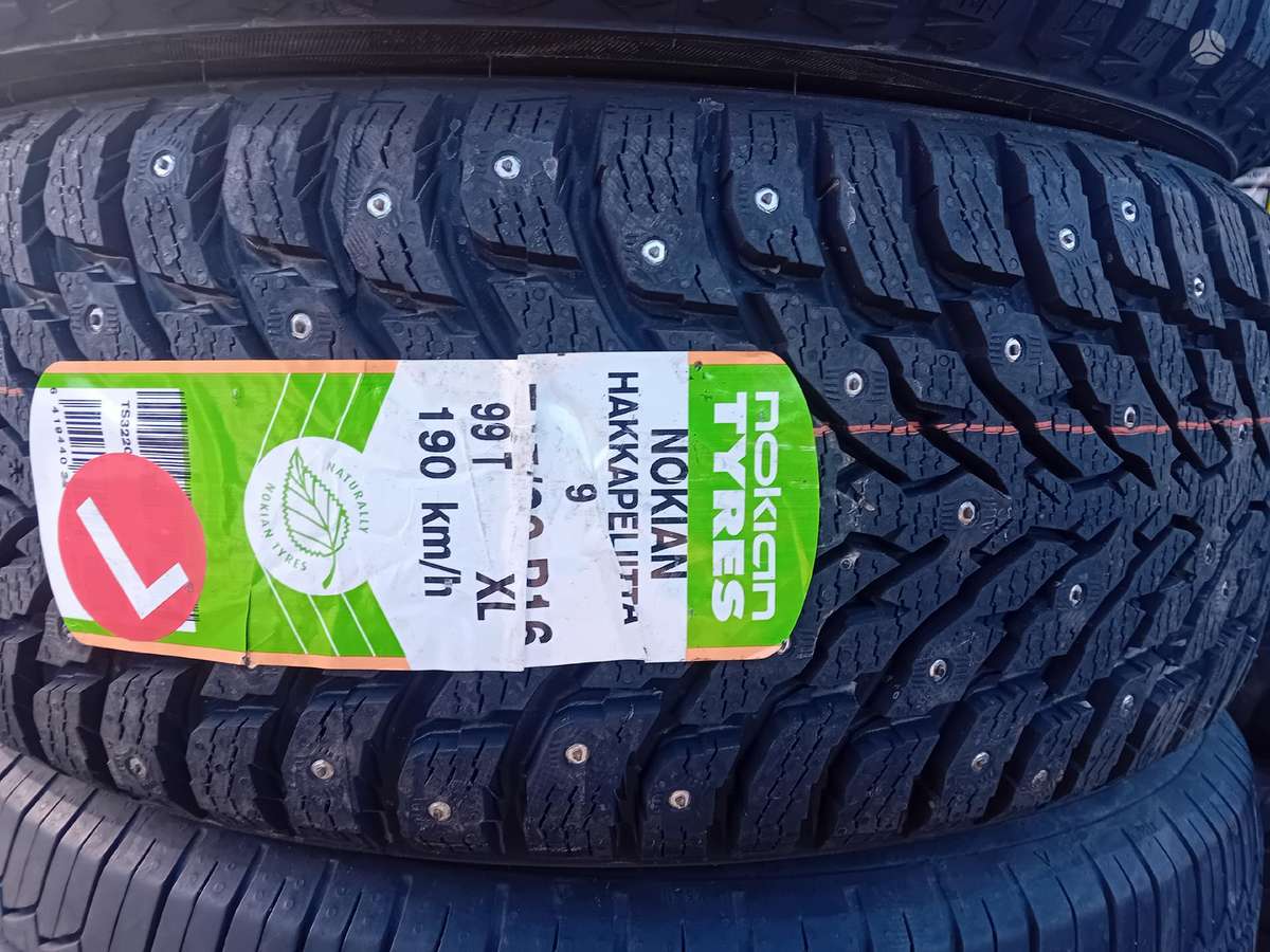 Nokian, зимние 215/60 R16