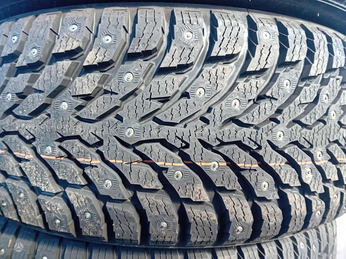 Nokian, зимние 215/60 R16