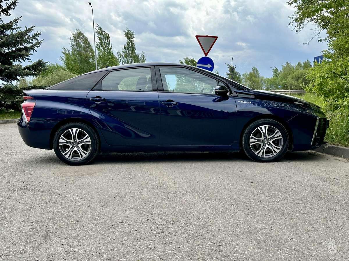 Toyota Mirai - 6