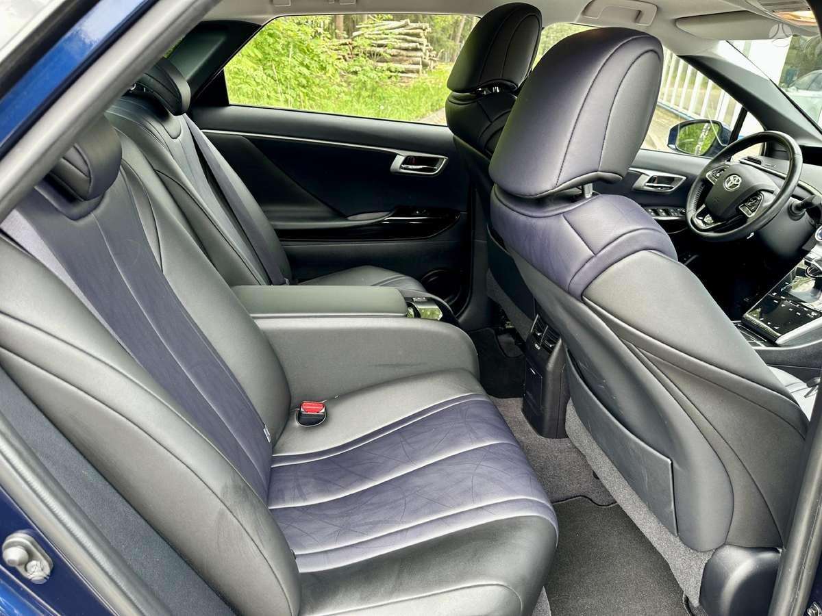 Toyota Mirai - 10