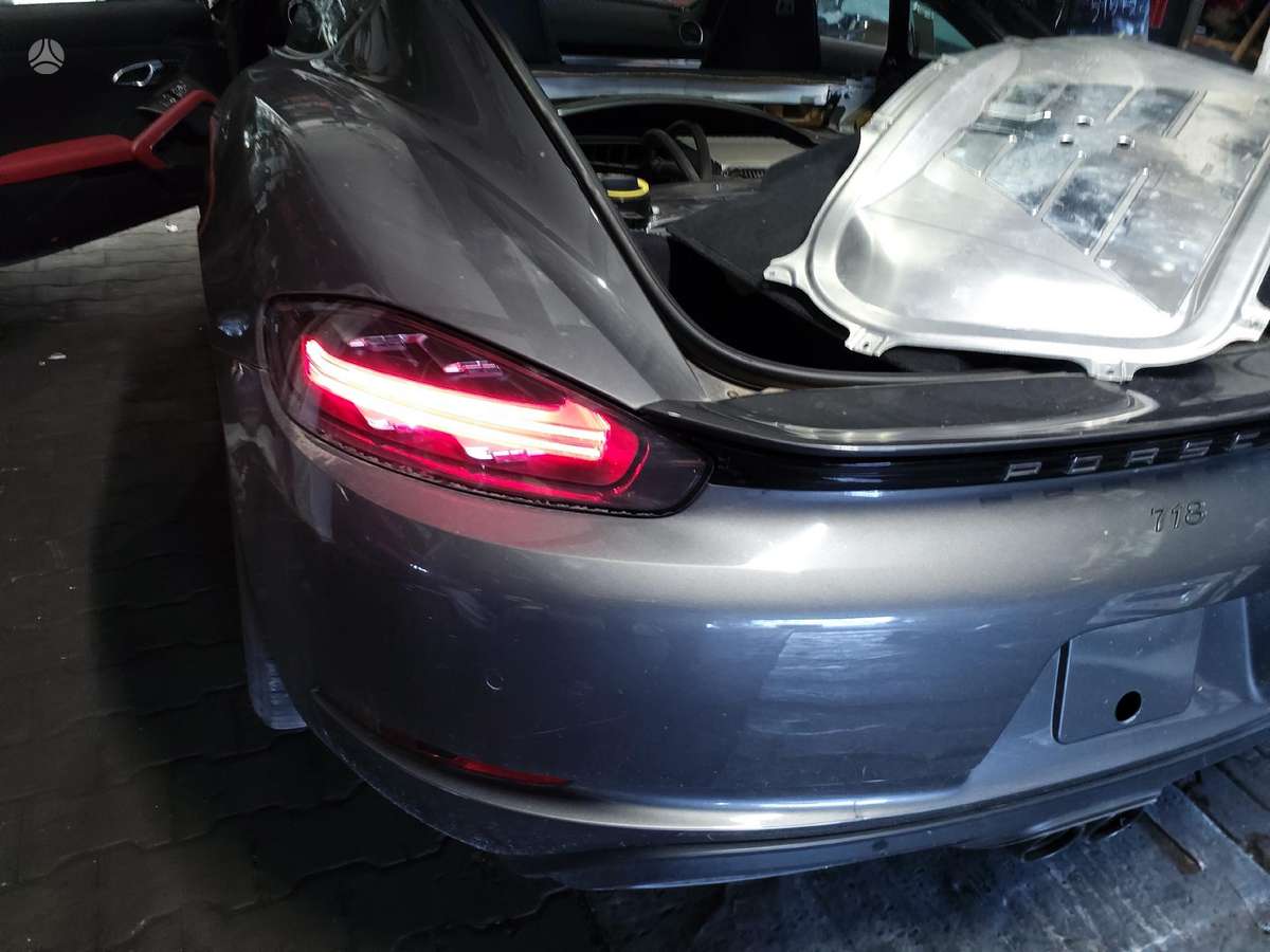 Porsche 718 по частям. 12 000 km
