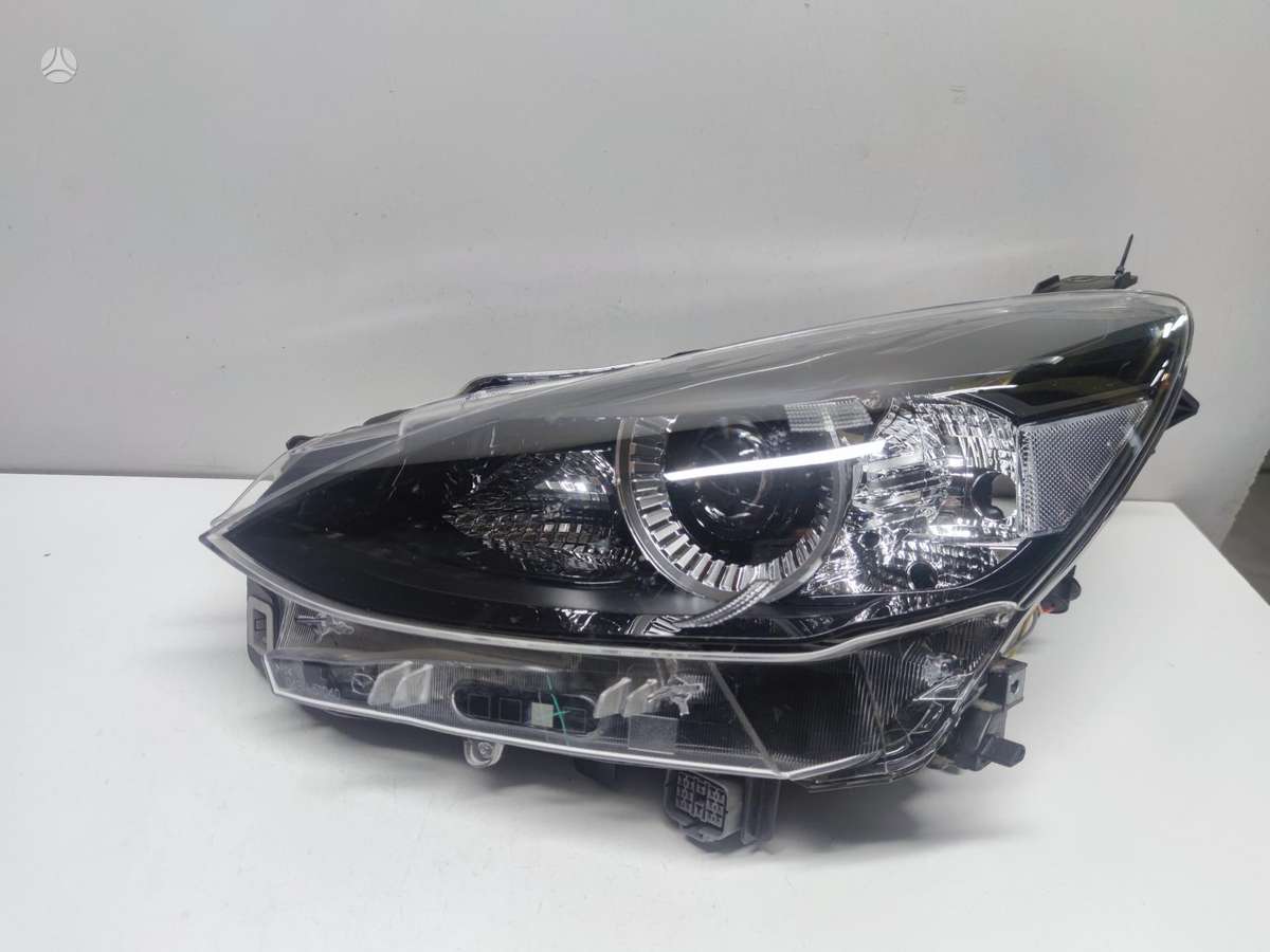 Mazda 2 lights