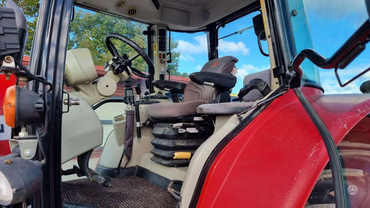 Massey Ferguson 5710, traktoriai