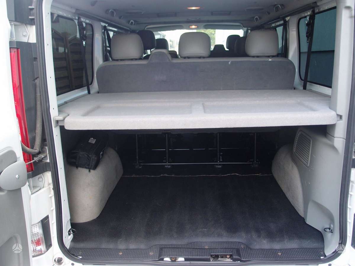 Renault Trafic, keleiviniai mikroautobusai
