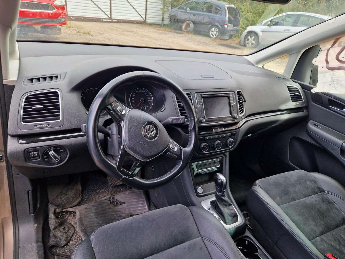 Volkswagen Sharan for parts
