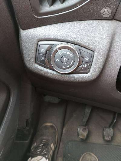 Ford Transit Connect rezerves daļās