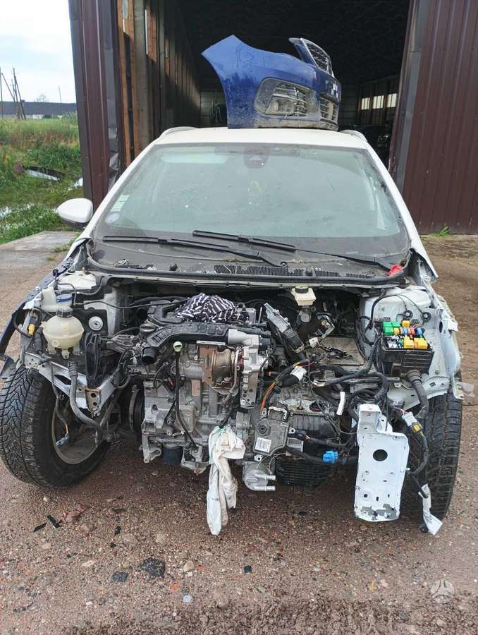 Peugeot 308 по частям