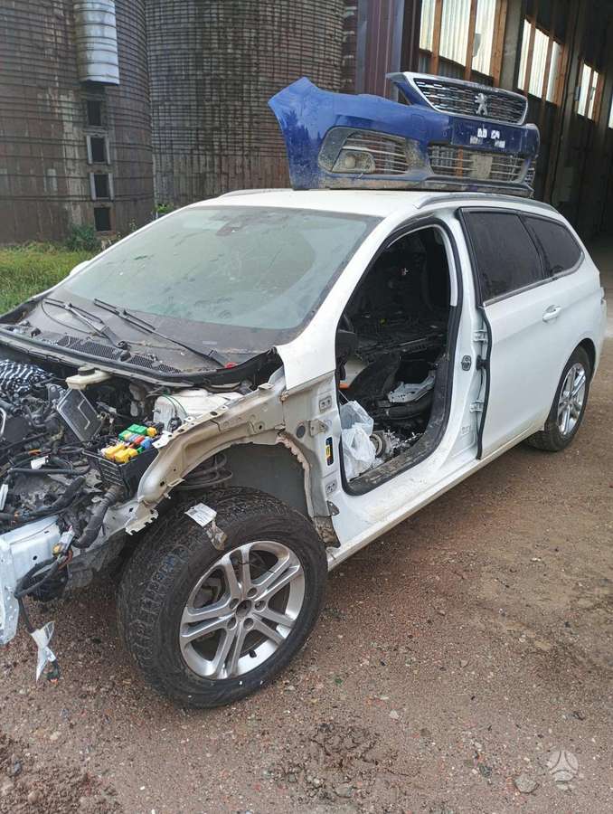 Peugeot 308 по частям