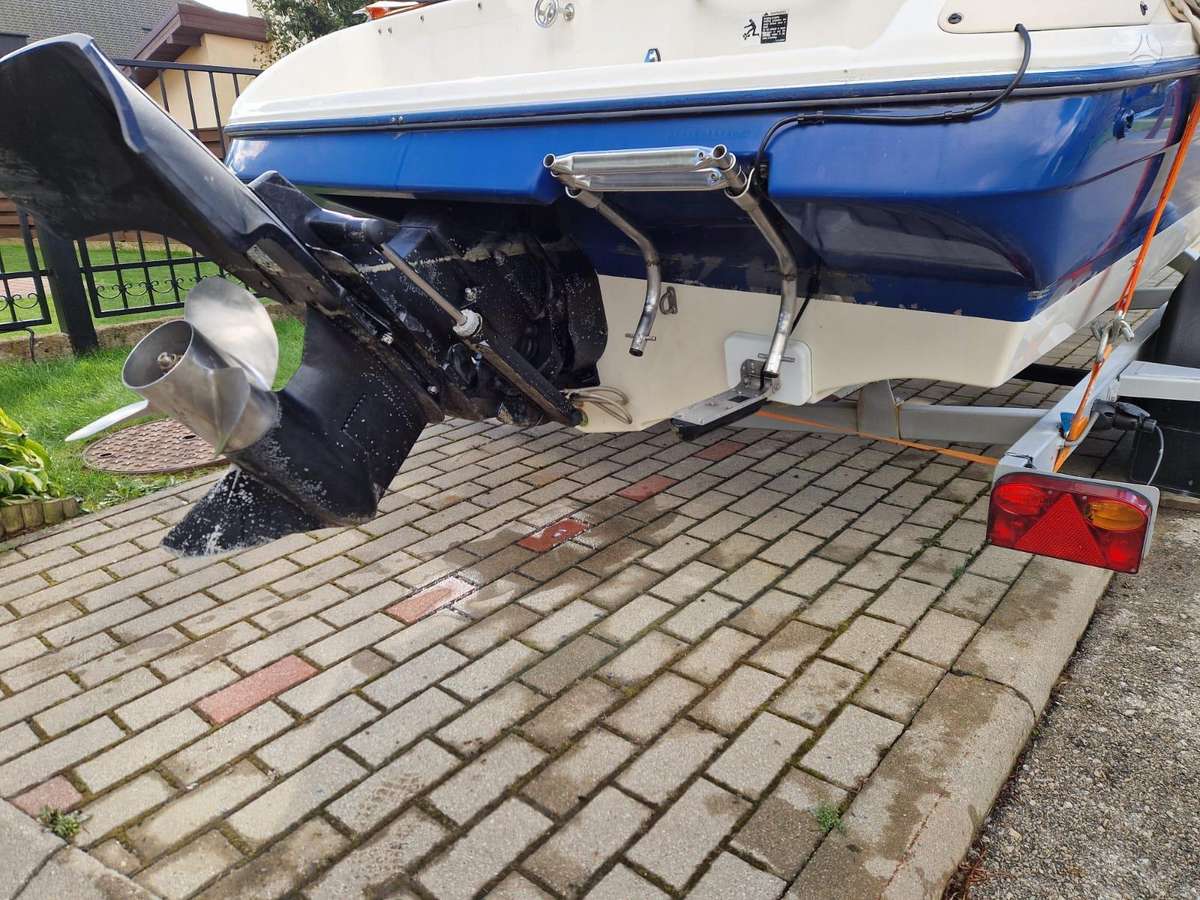Bayliner Capri 2052 LS, yachts / cruisers