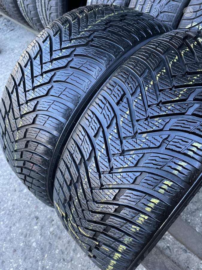 Nokian WeatherProof, зимние 225/45 R18