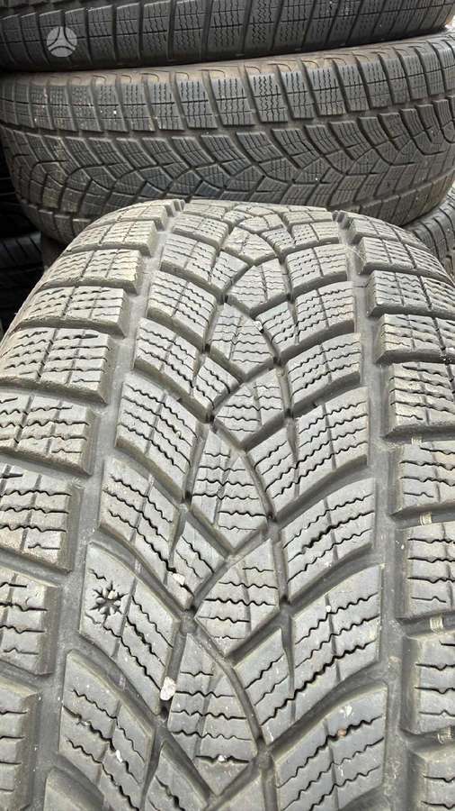 Goodyear, žieminės 215/50 R19