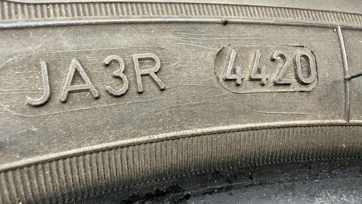 Goodyear, winter 215/50 R19