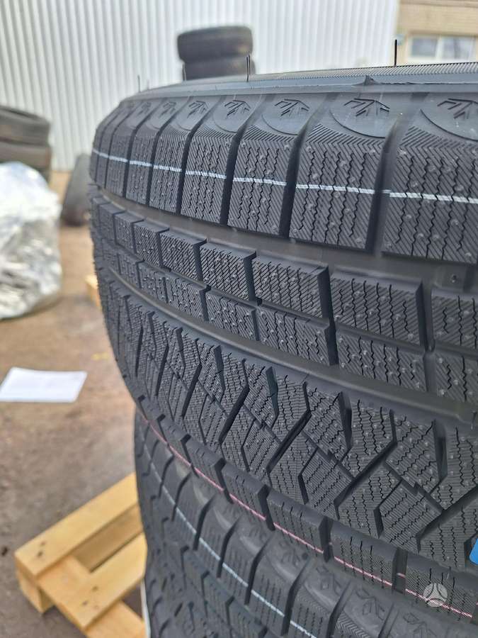 Triangle, ziemas 235/60 R18