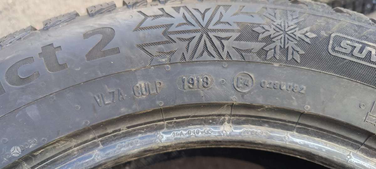 Continental Ice Contact 2, winter 235/55 R17