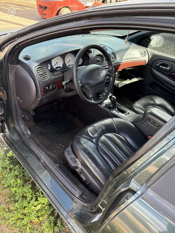 Chrysler 300M rezerves daļās