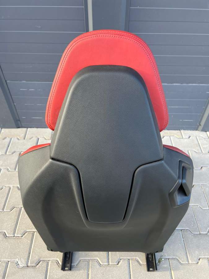 BMW M4 seats