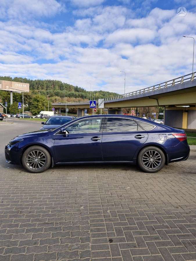 Toyota Avalon - 3