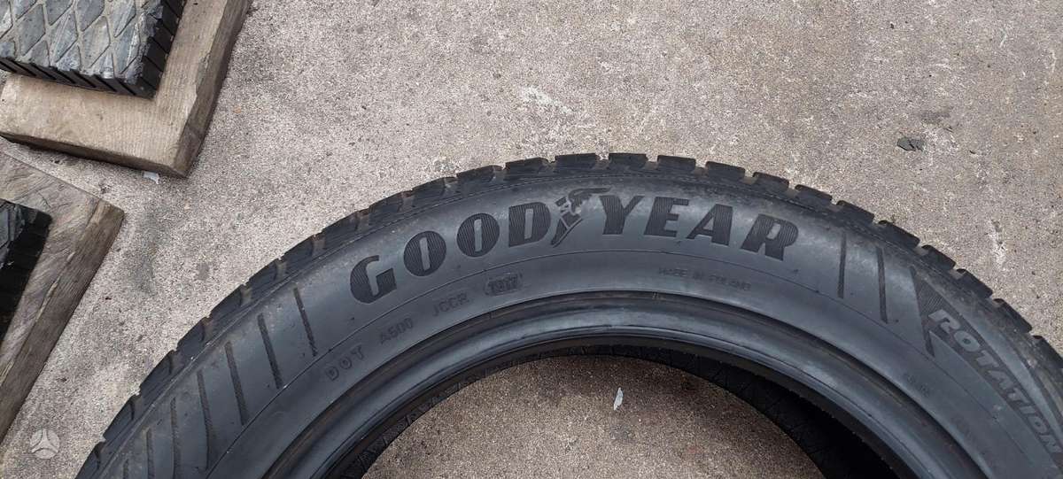 Goodyear, всесезонные 225/55 R17