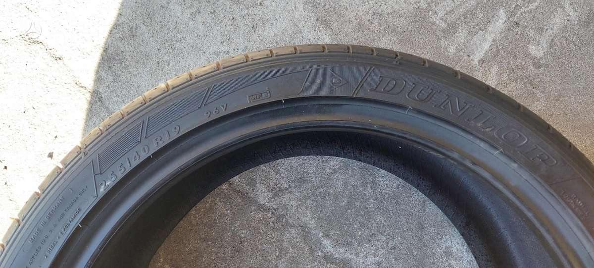 Dunlop, vasarinės 255/40 R19