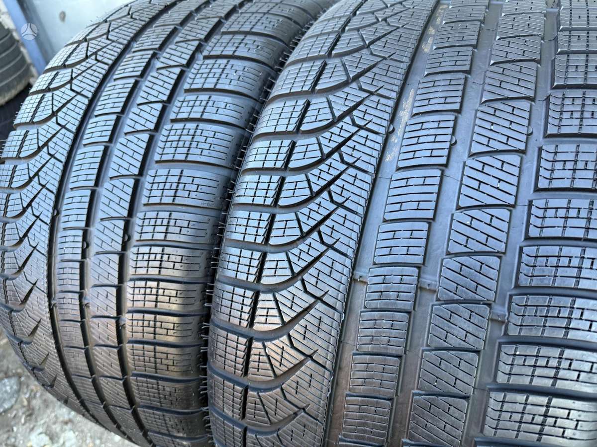 Pirelli PZero winter/2024m, winter 285/35 R21