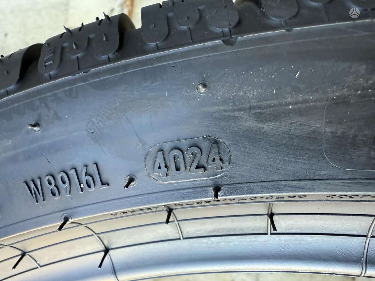 Pirelli PZero winter/2024m, winter 285/35 R21