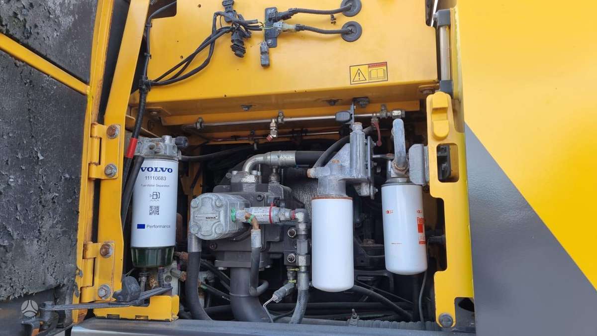 Volvo EW 140 D, excavator