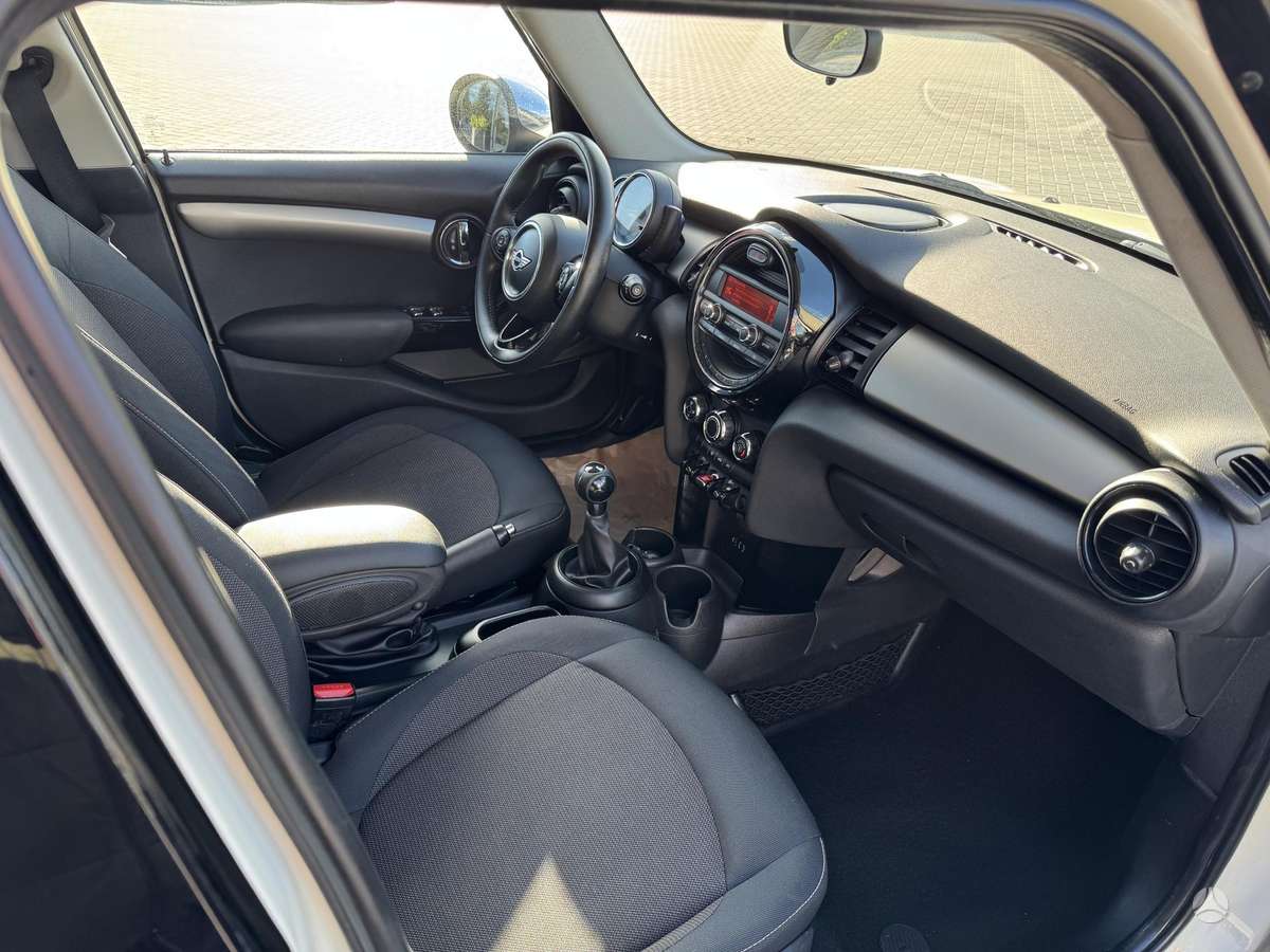 Mini One, 1.5 l., hatchback