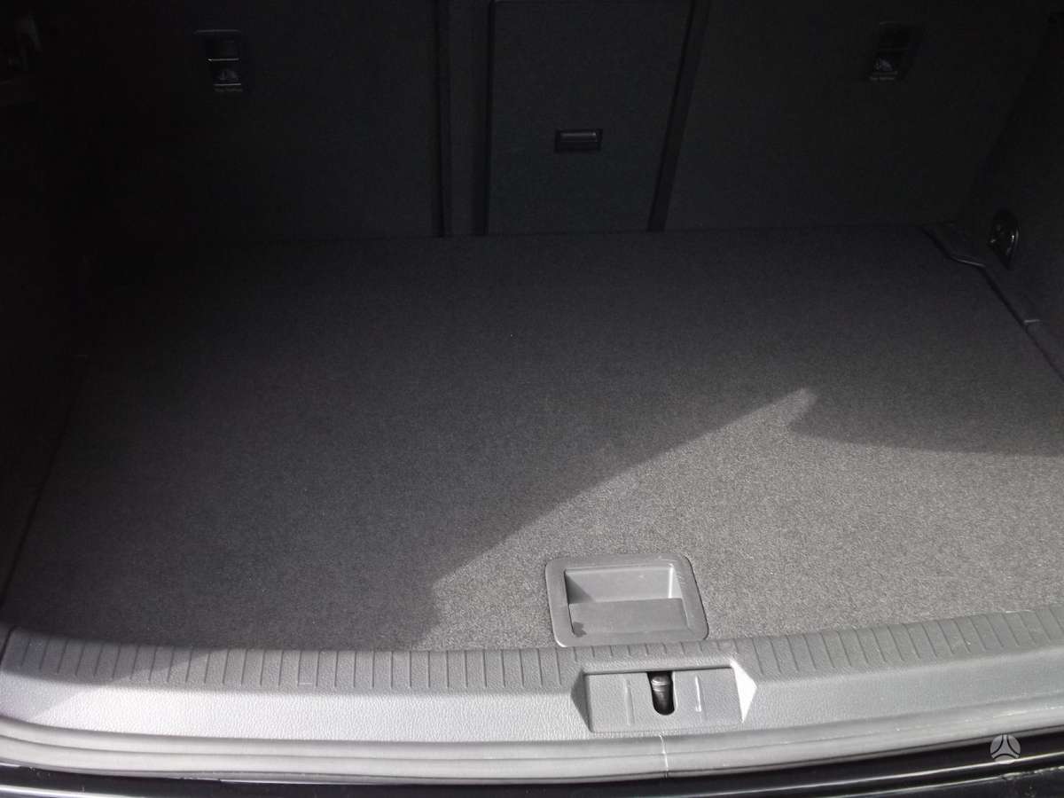 Volkswagen Golf, 1.8 l., hatchback