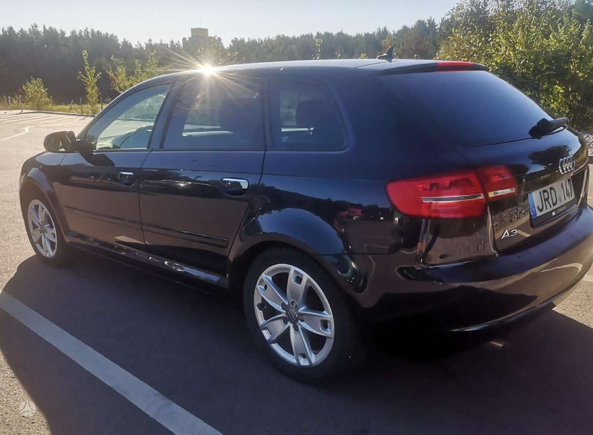 Audi A3, 1.6 l., hečbekas