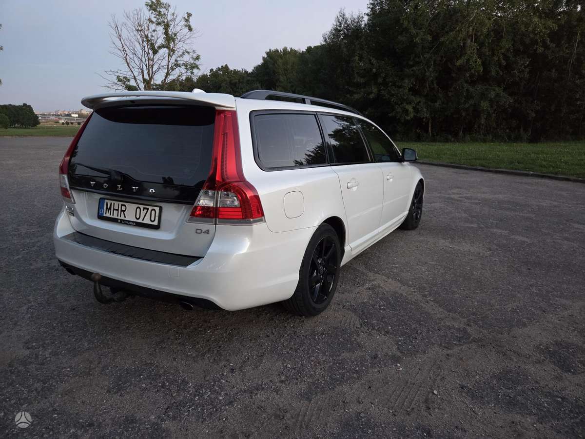 Volvo V70, 2.0 l., Универсал