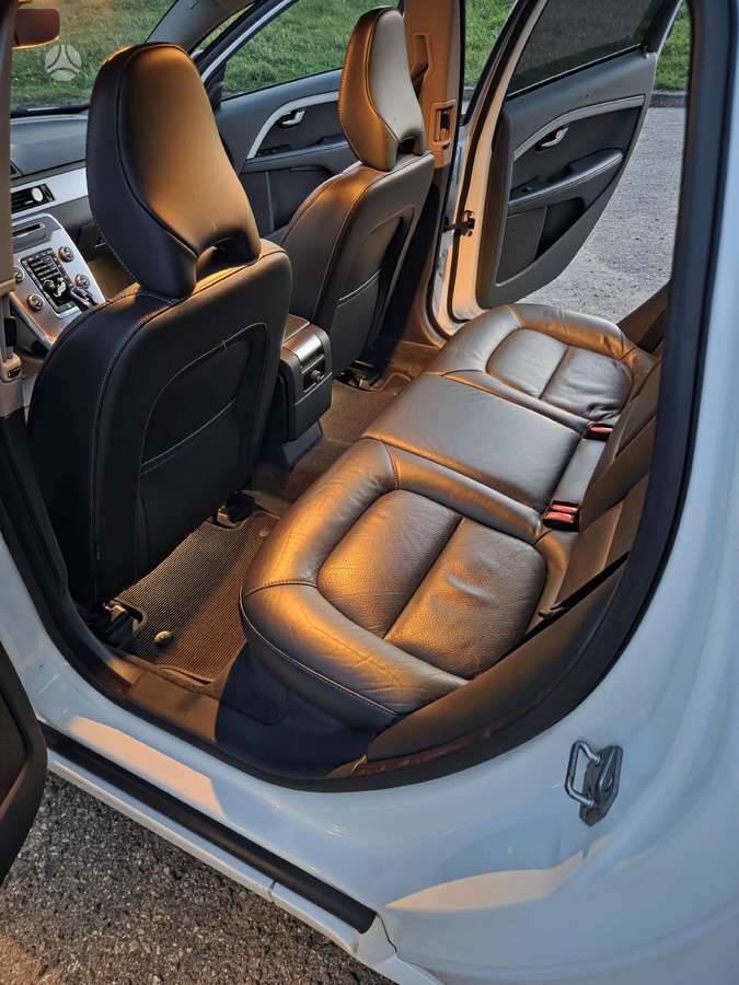 Volvo V70, 2.0 l., Универсал