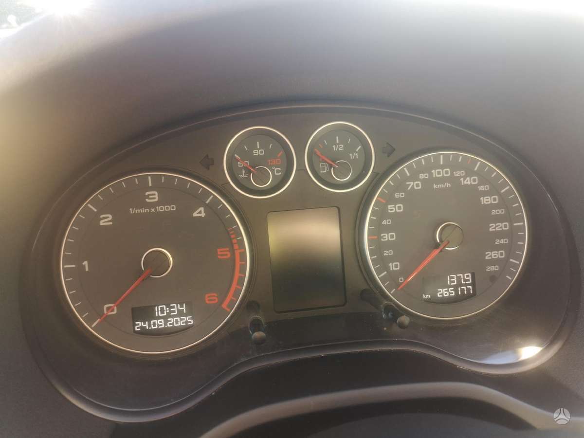 Audi A3, 1.6 l., hečbekas