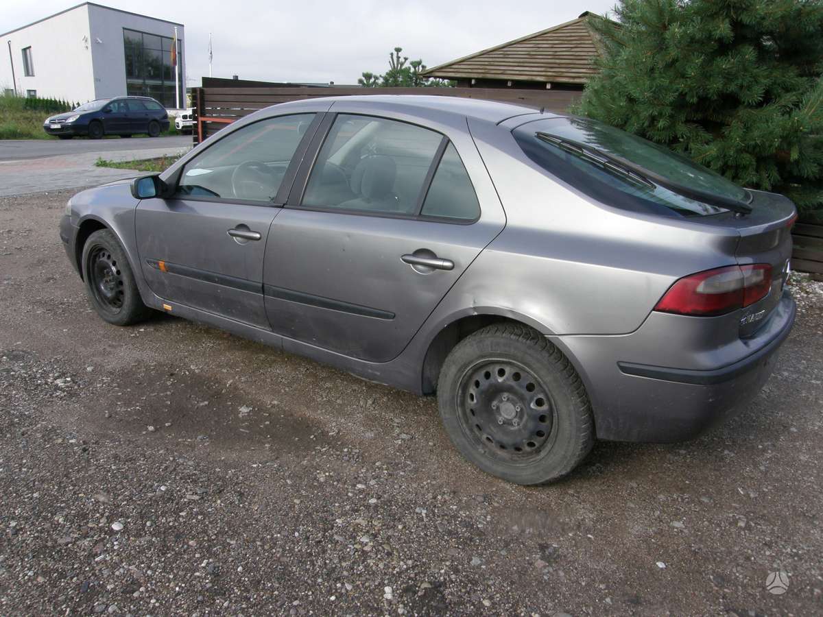 Renault Laguna Masina dalimis