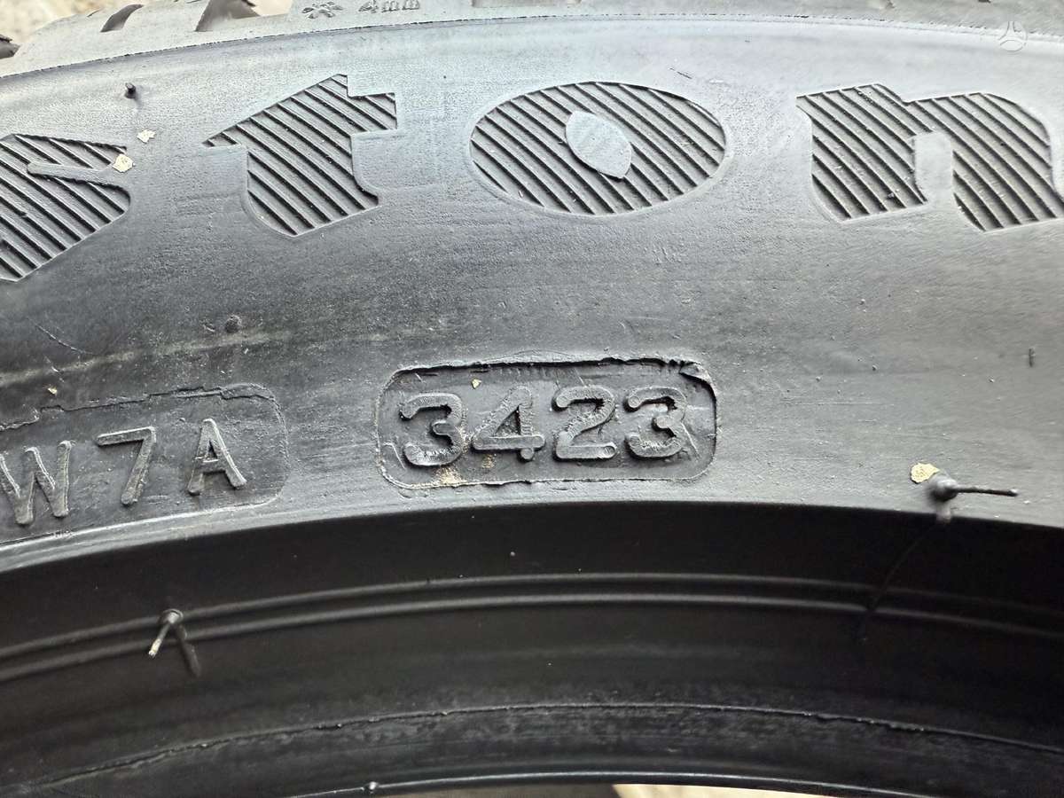 Firestone Winterhawk4, žieminės 245/45 R19