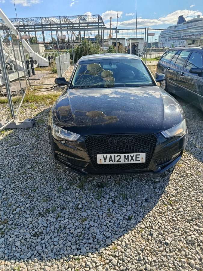 Audi A5 Yra visos dalys