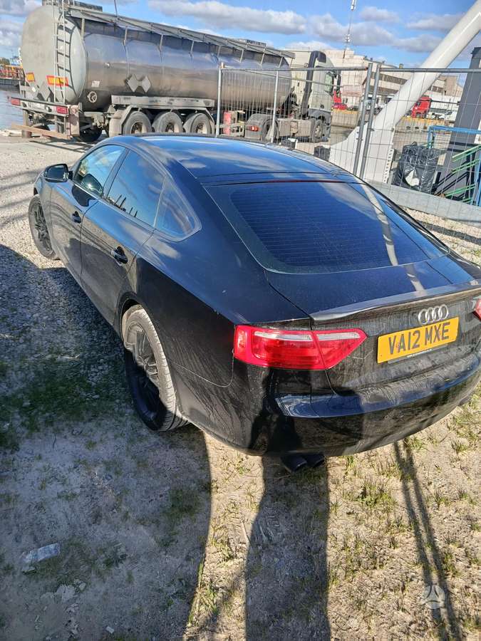 Audi A5 Yra visos dalys