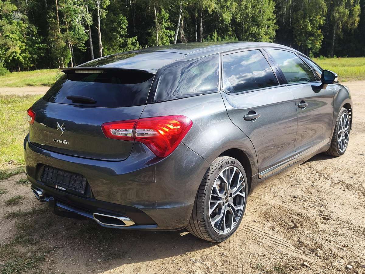 Citroen DS5, 2.0 l., Хэтчбек