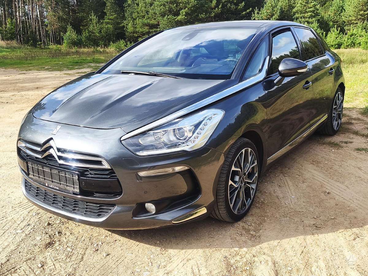 Citroen DS5, 2.0 l., Хэтчбек