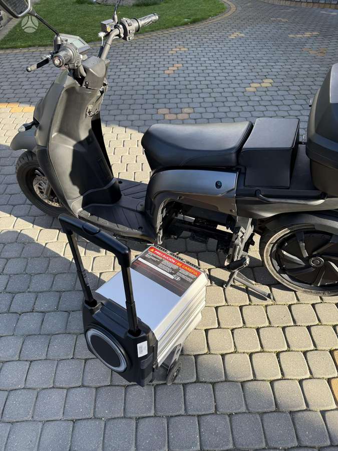 Silence S02, electric, scooters / mopeds