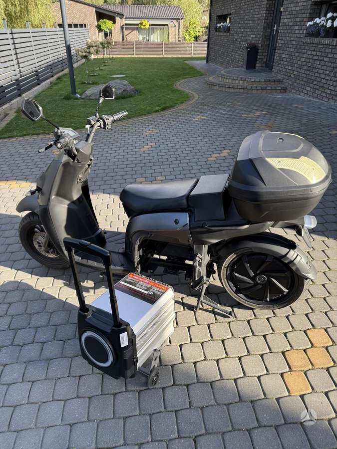Silence S02, electric, scooters / mopeds