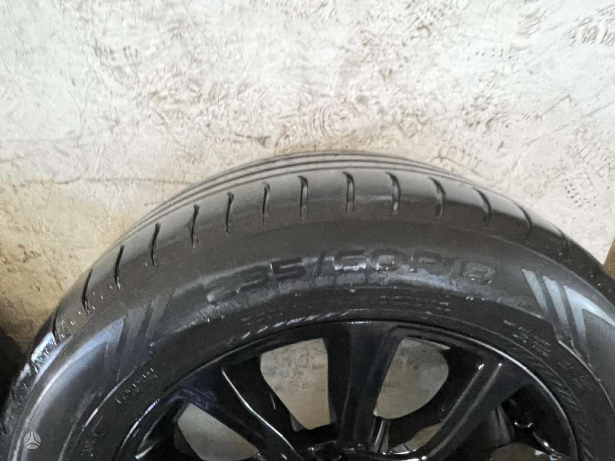Land Rover Evoque, lengvojo lydinio, R18