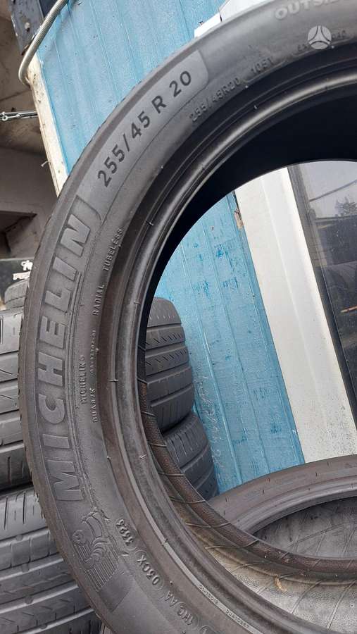Bridgestone Pirelli Continental, vasarinės 255/45 R20