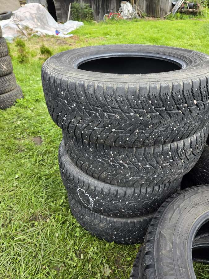 Nokian, зимние 235/65 R17