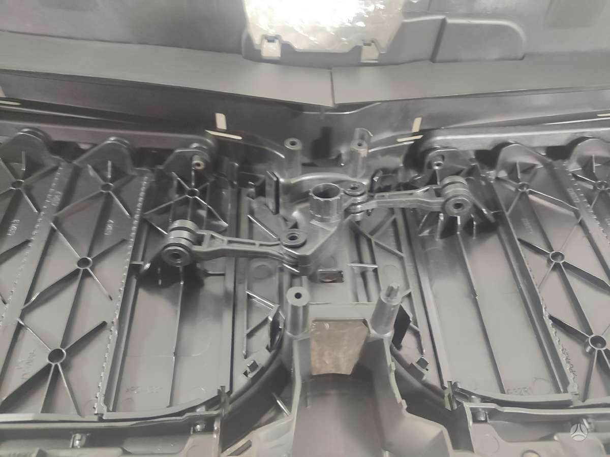 BMW 6 serija, 51745A218F7 51745A218F5, front grill
